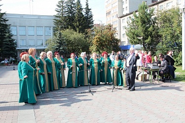Творческие коллективы